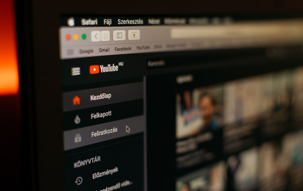 Screencast by szabo-viktor - Unsplash