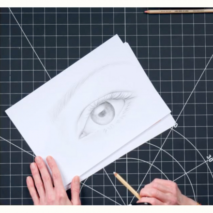 Apprendre à dessiner : Outils, lumière et perspective (image de couverture carré)