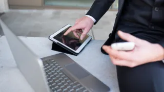 Le développement des réseaux sociaux professionnels