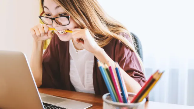 e-learning - crédits : jeshoots.com - unsplash