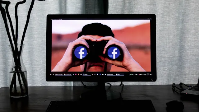 Facebook - Credit Glen Carrie et Unsplash