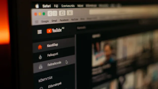 Screencast by szabo-viktor - Unsplash